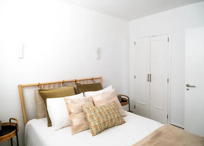 Apartmán Diamante Cristianos, Heated Pool, Beach, Wifi